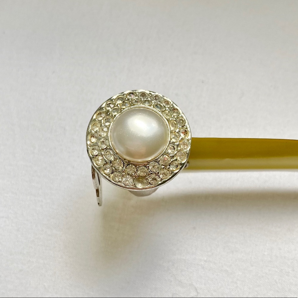 Pearl and crystal cocktail ring - Picture 3 of 5